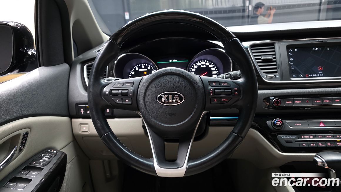 Kia Canival 2019