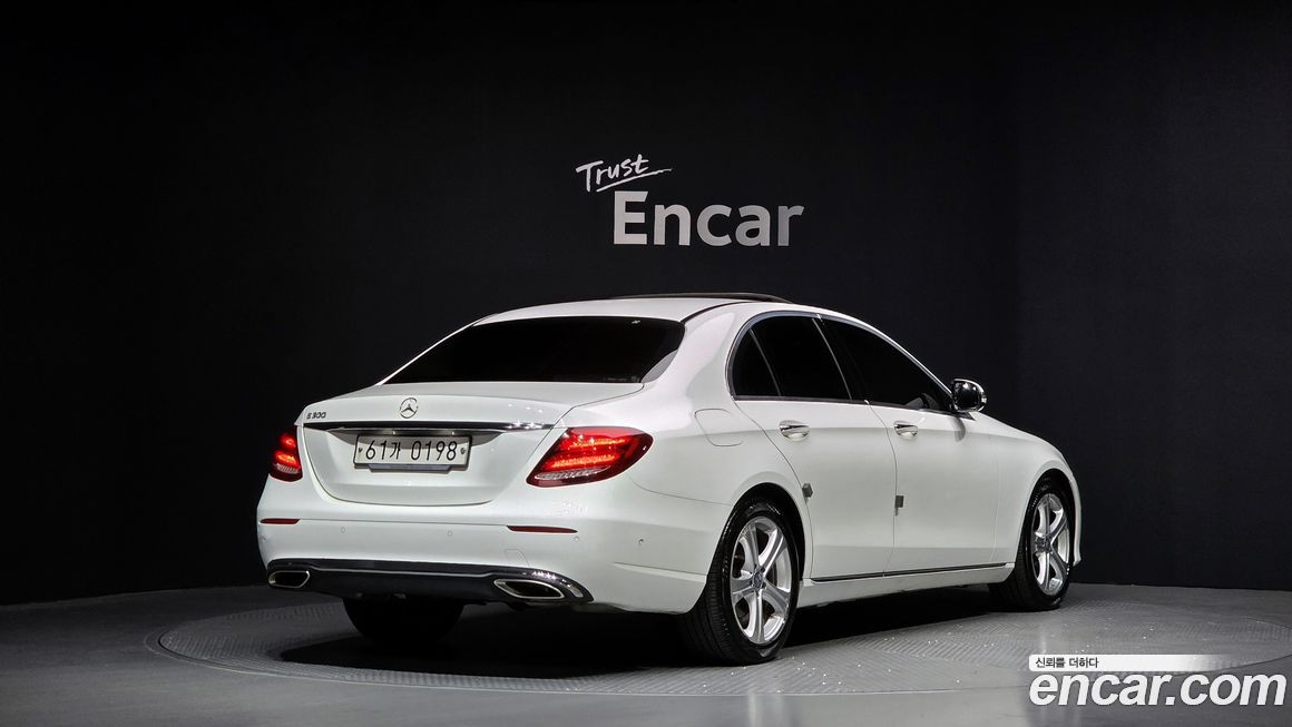 Mercedes-Benz E-Class 2017