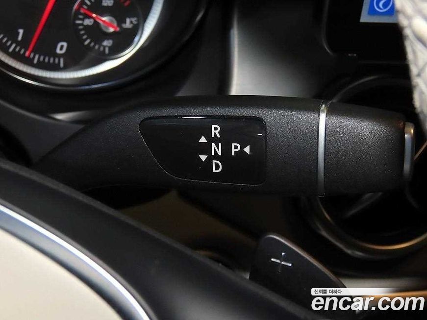 Mercedes-Benz GLA-Class 2019