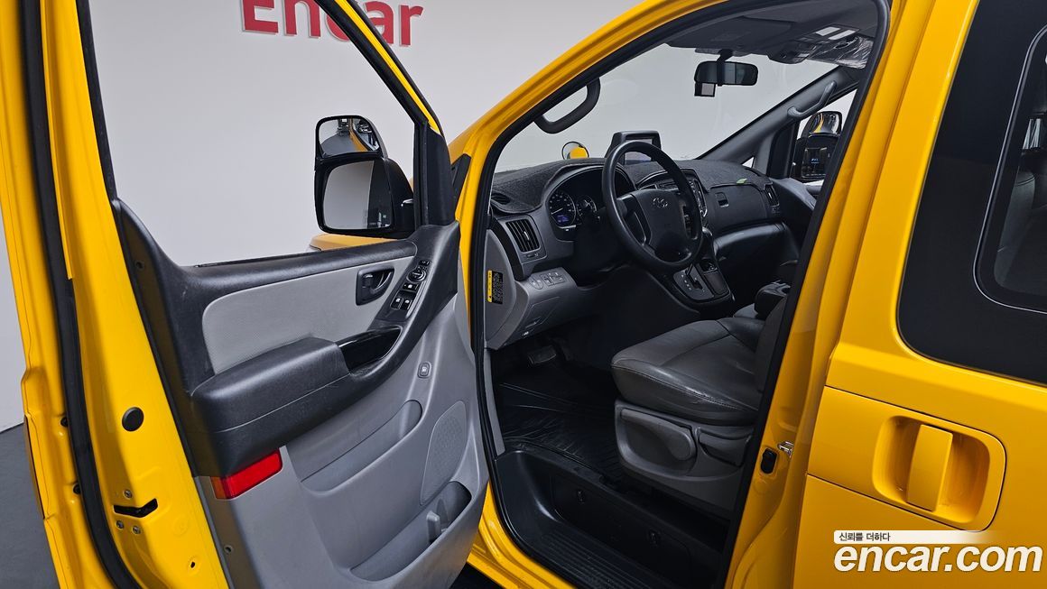 Hyundai Starex 2019