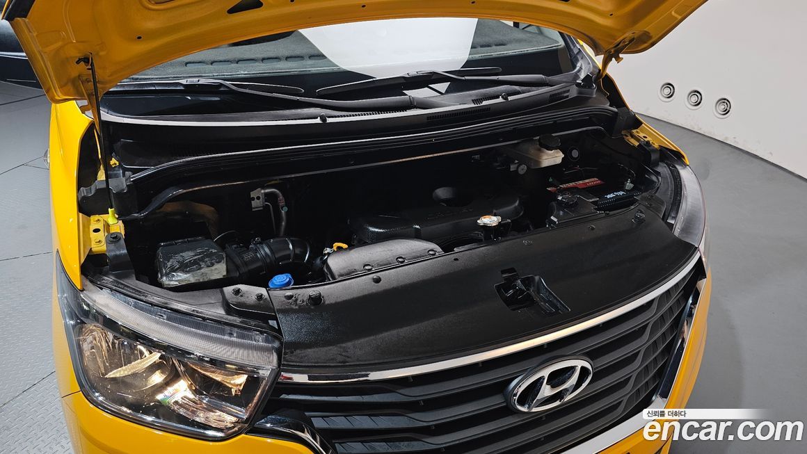 Hyundai Starex 2019