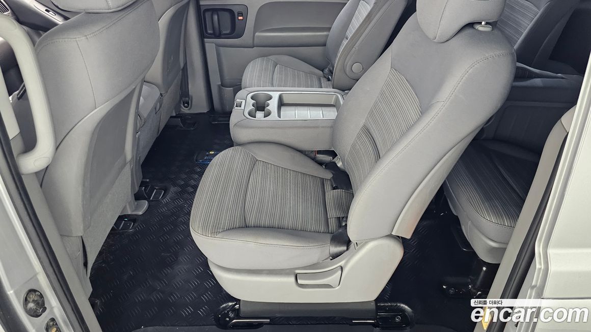 Hyundai Starex 2021