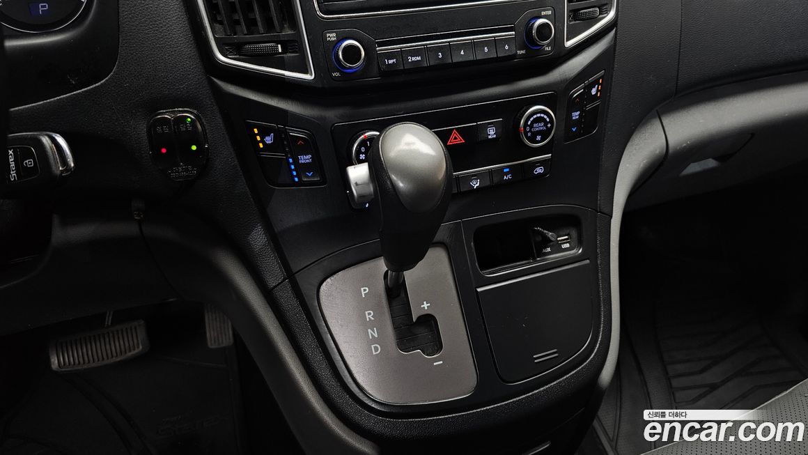Hyundai Starex 2019