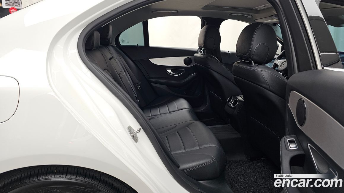 Mercedes-Benz C-Class 2018