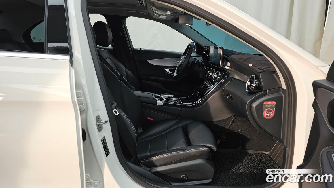 Mercedes-Benz C-Class 2018