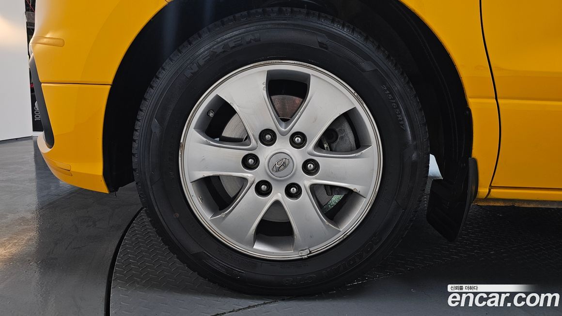 Hyundai Starex 2019
