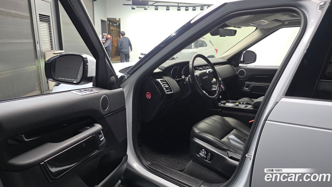 Land Rover Discovery 2019