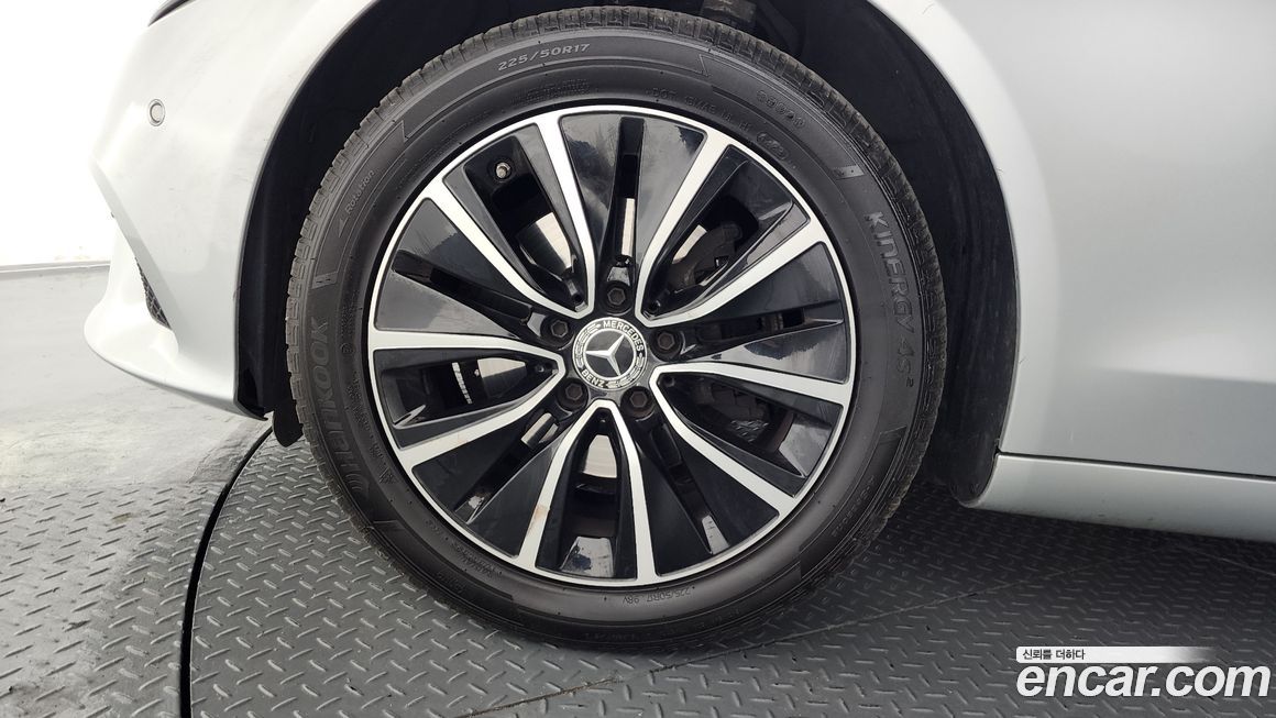 Mercedes-Benz C-Class 2019