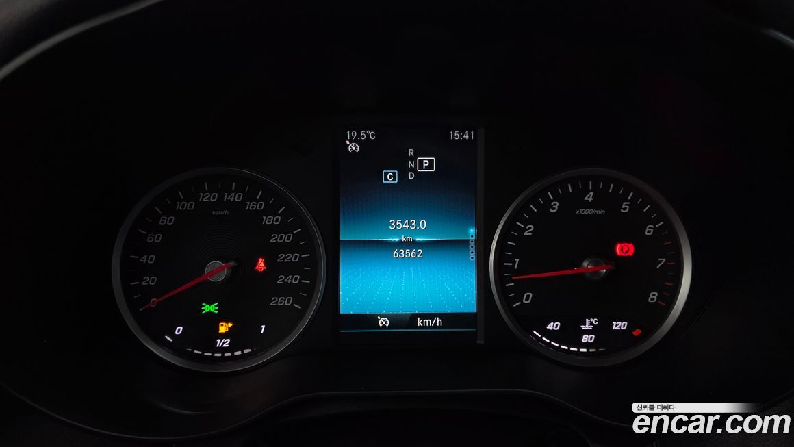 Mercedes-Benz C-Class 2019