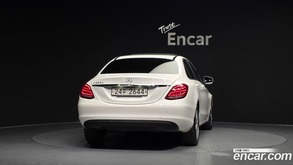 Mercedes-Benz C-Class 2018