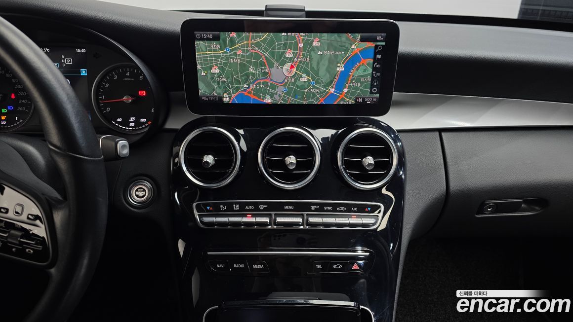 Mercedes-Benz C-Class 2019