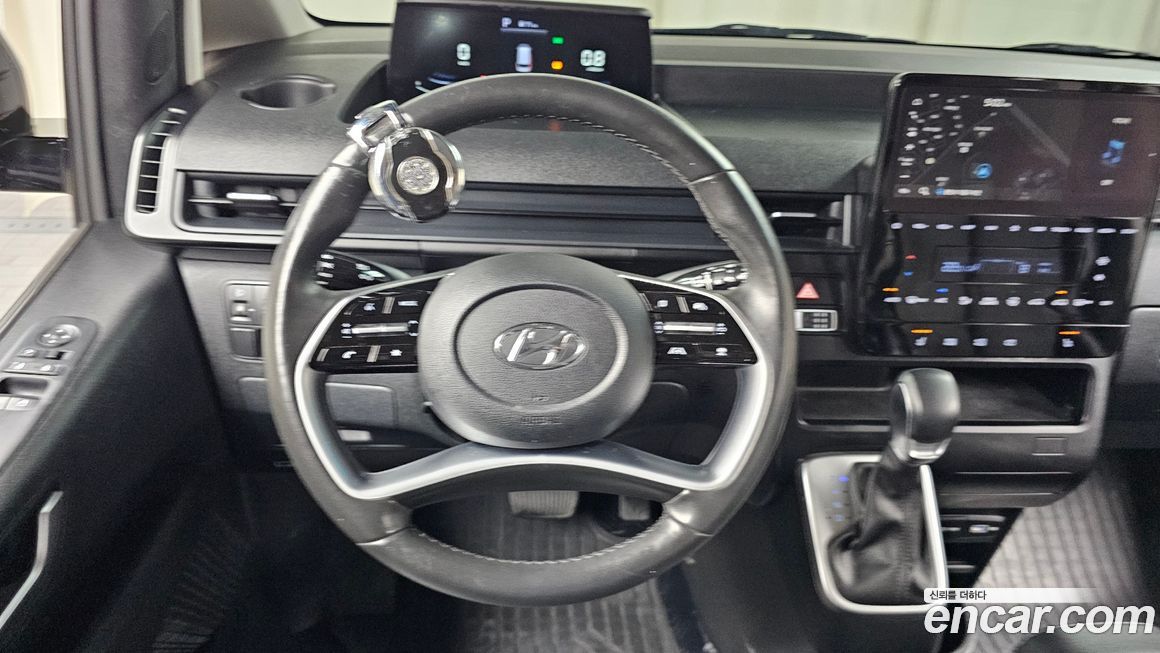 Hyundai Staria 2023