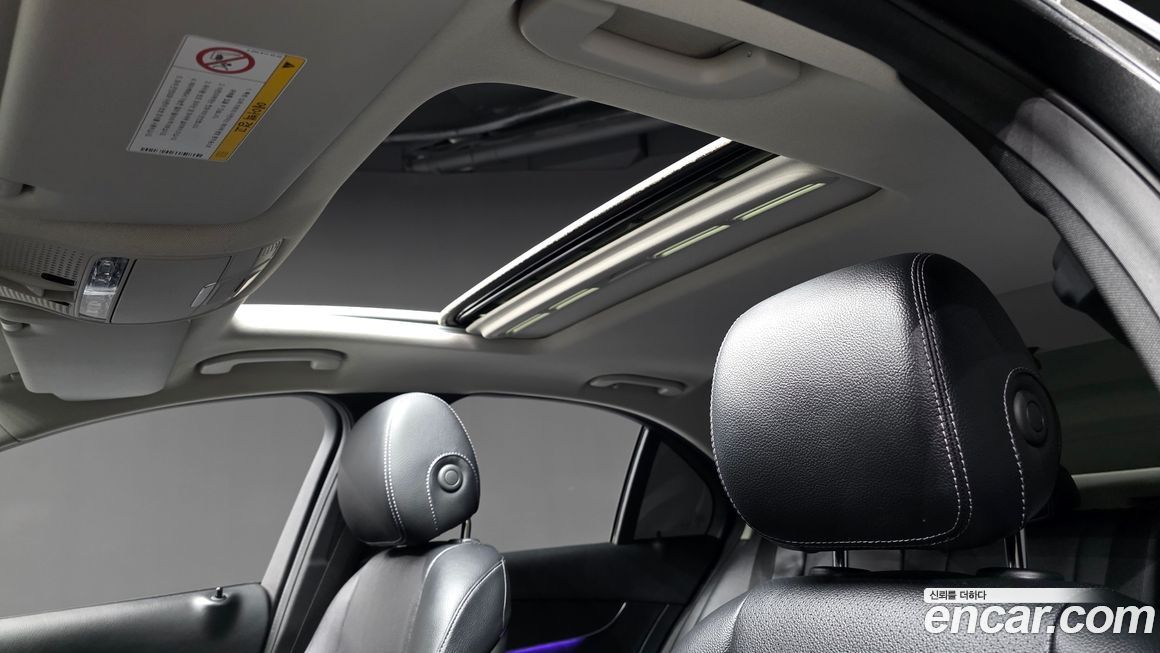 Mercedes-Benz C-Class 2018