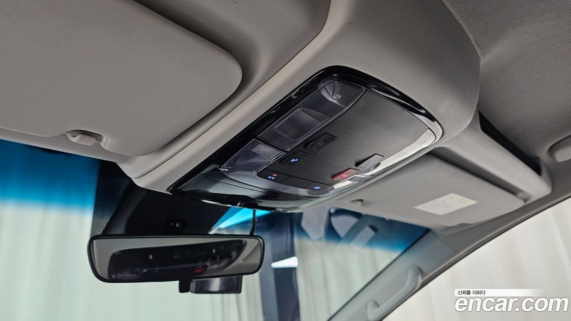 Hyundai Staria 2023
