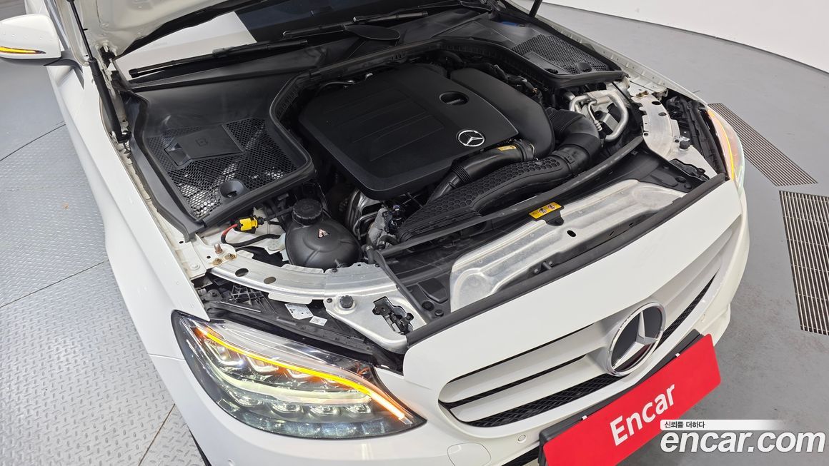 Mercedes-Benz C-Class 2019