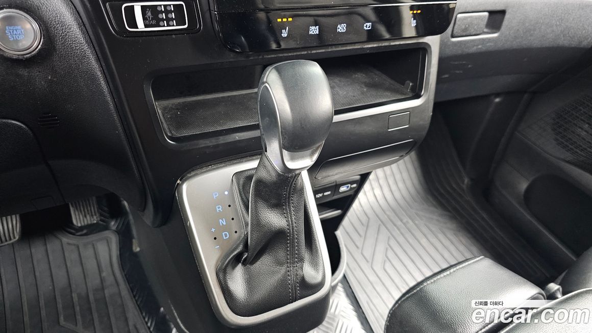 Hyundai Staria 2023