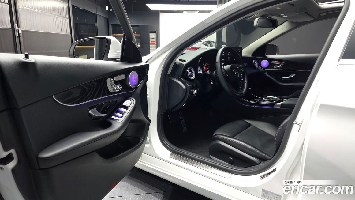 Mercedes-Benz C-Class 2018