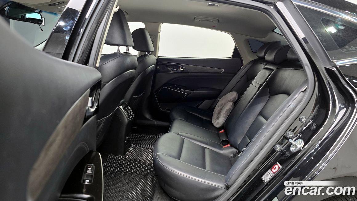 Kia K7 2021
