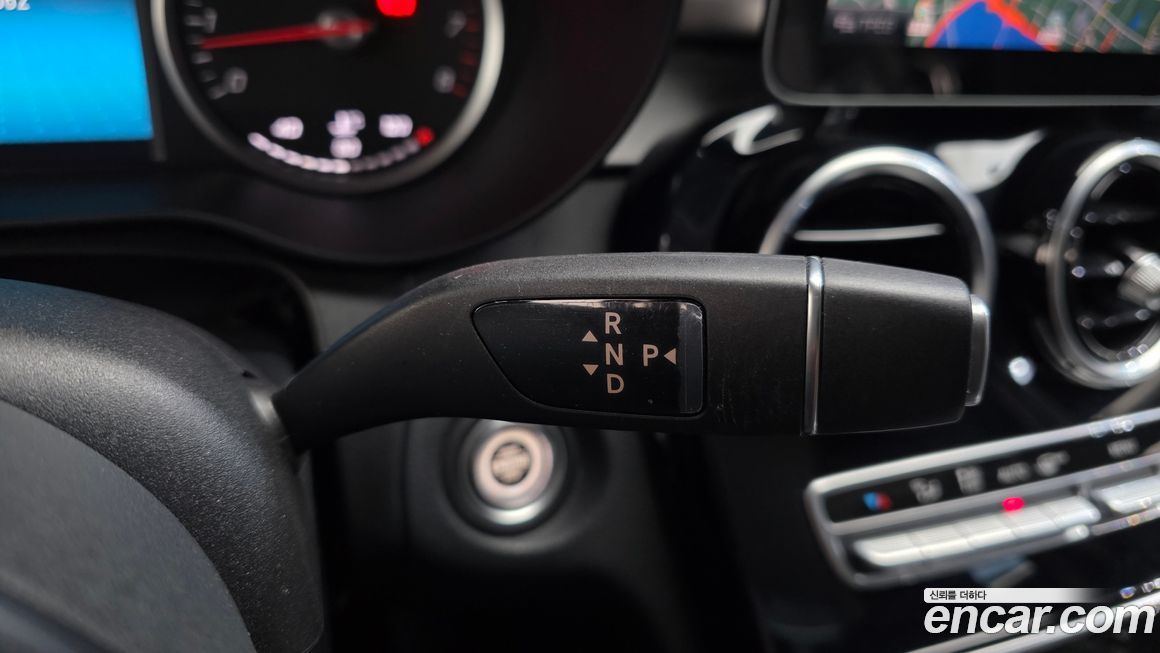 Mercedes-Benz C-Class 2019