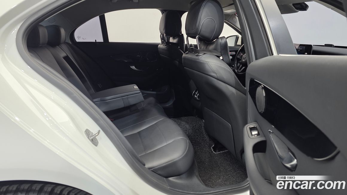 Mercedes-Benz C-Class 2019