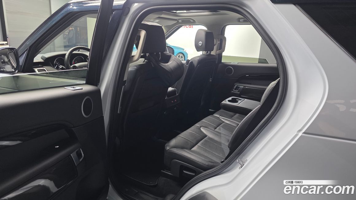 Land Rover Discovery 2019