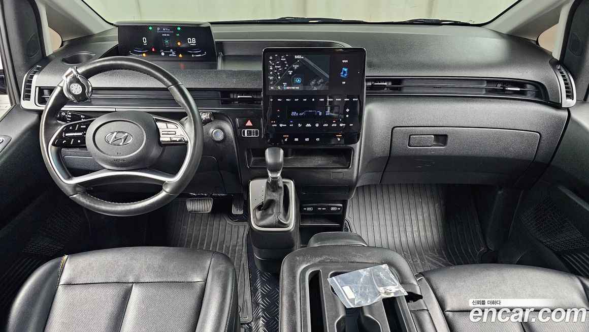 Hyundai Staria 2023