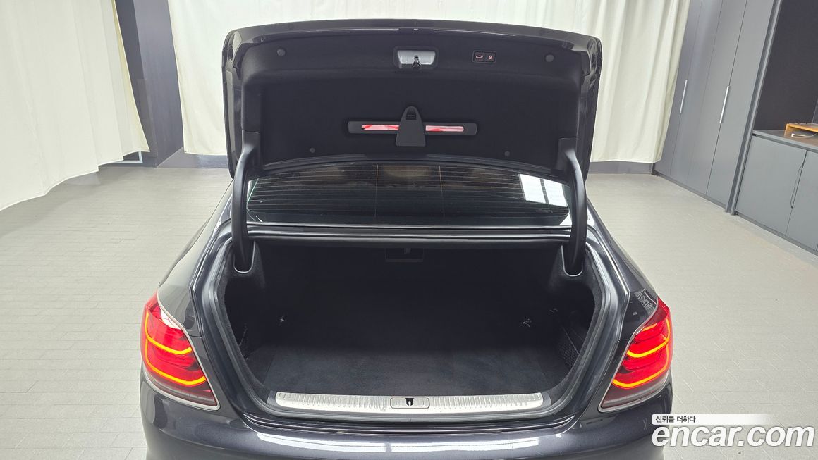 Kia K9 2019