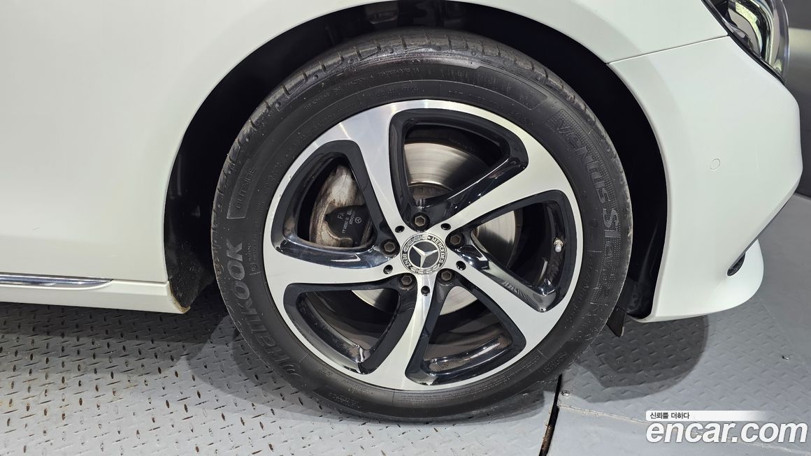 Mercedes-Benz E-Class 2020