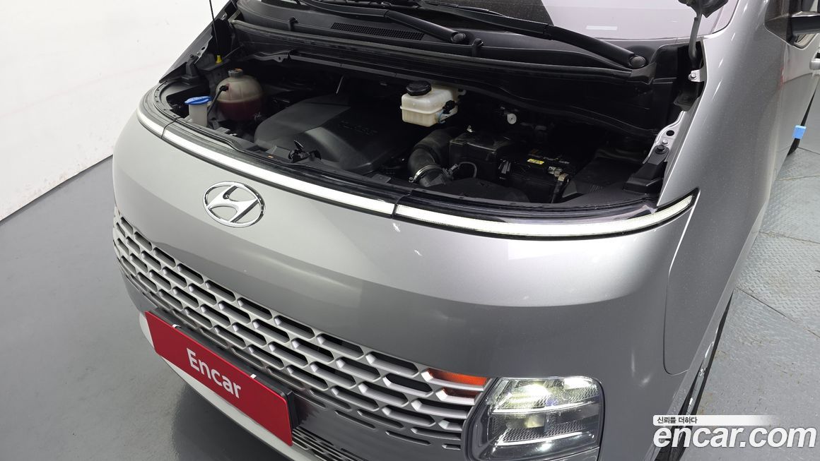 Hyundai Staria 2022