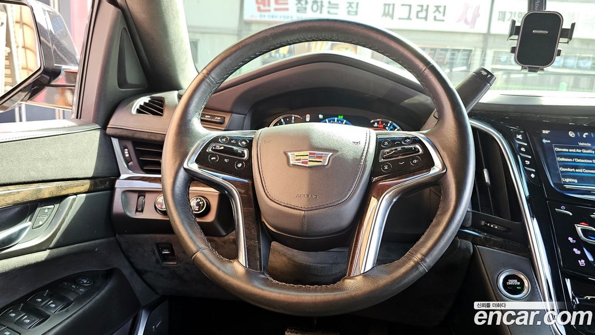 Cadillac Escalade 2016