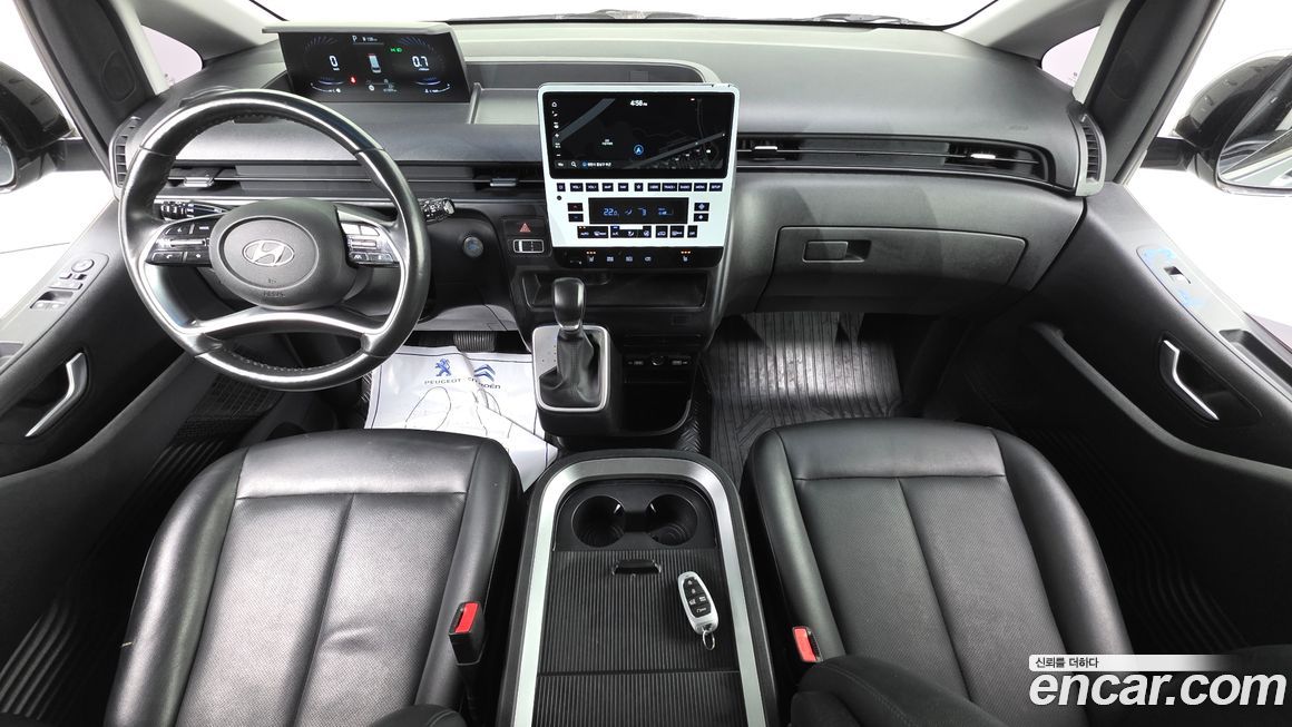 Hyundai Staria 2022
