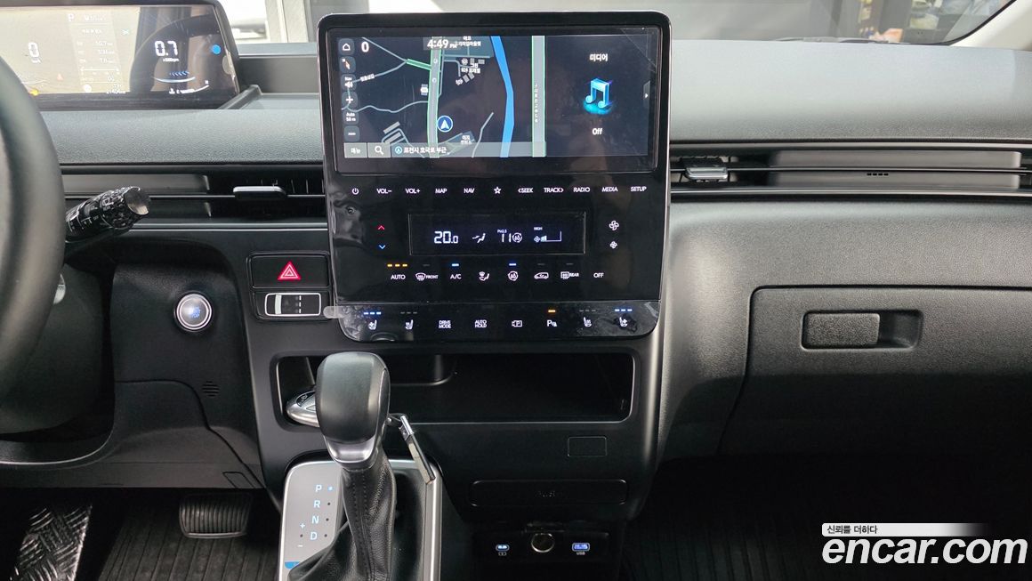 Hyundai Staria 2025