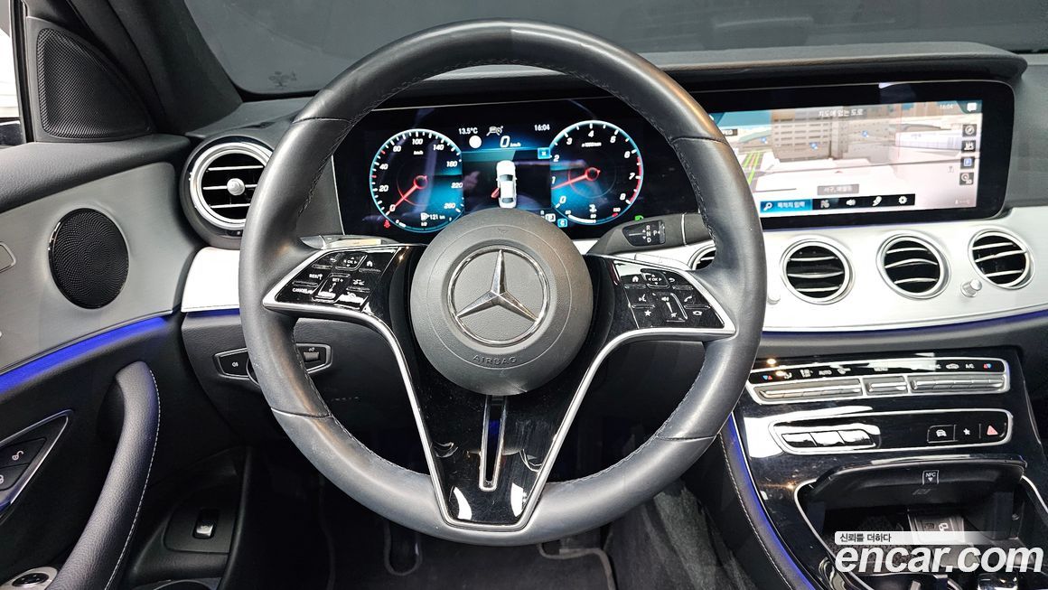 Mercedes-Benz E-Class 2021