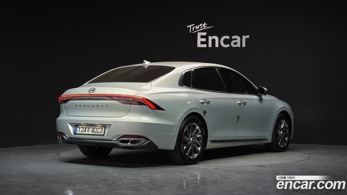 Hyundai Grandeur 2020