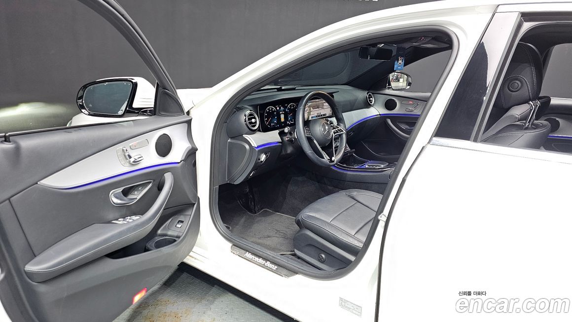 Mercedes-Benz E-Class 2021