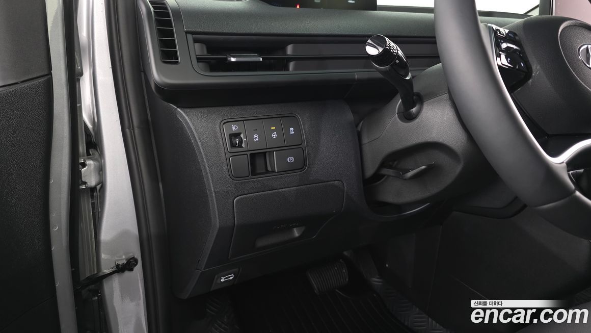 Hyundai Staria 2023