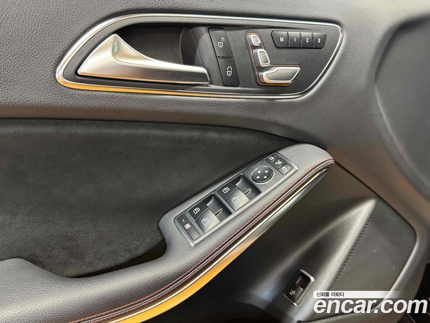 Mercedes-Benz GLA-Class 2019