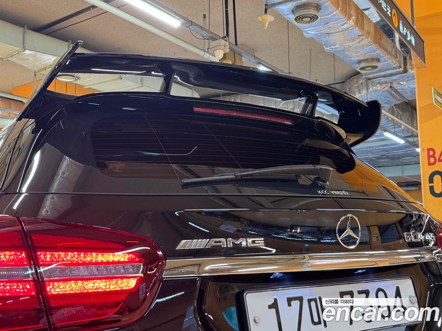 Mercedes-Benz GLA-Class 2019