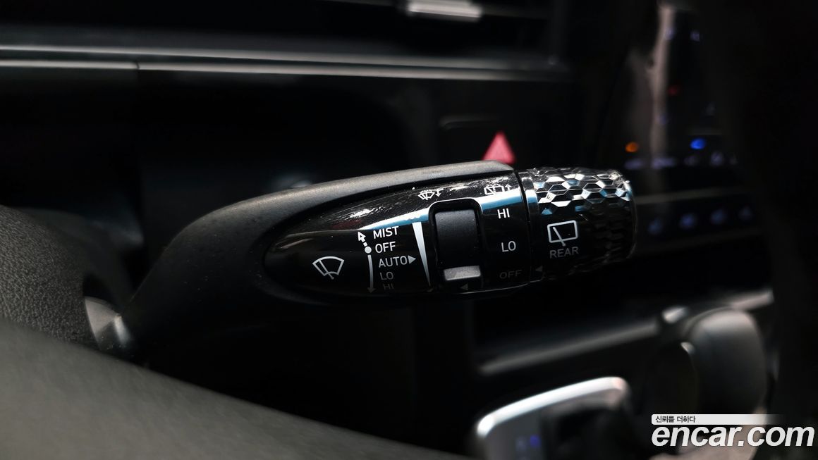 Hyundai Staria 2025