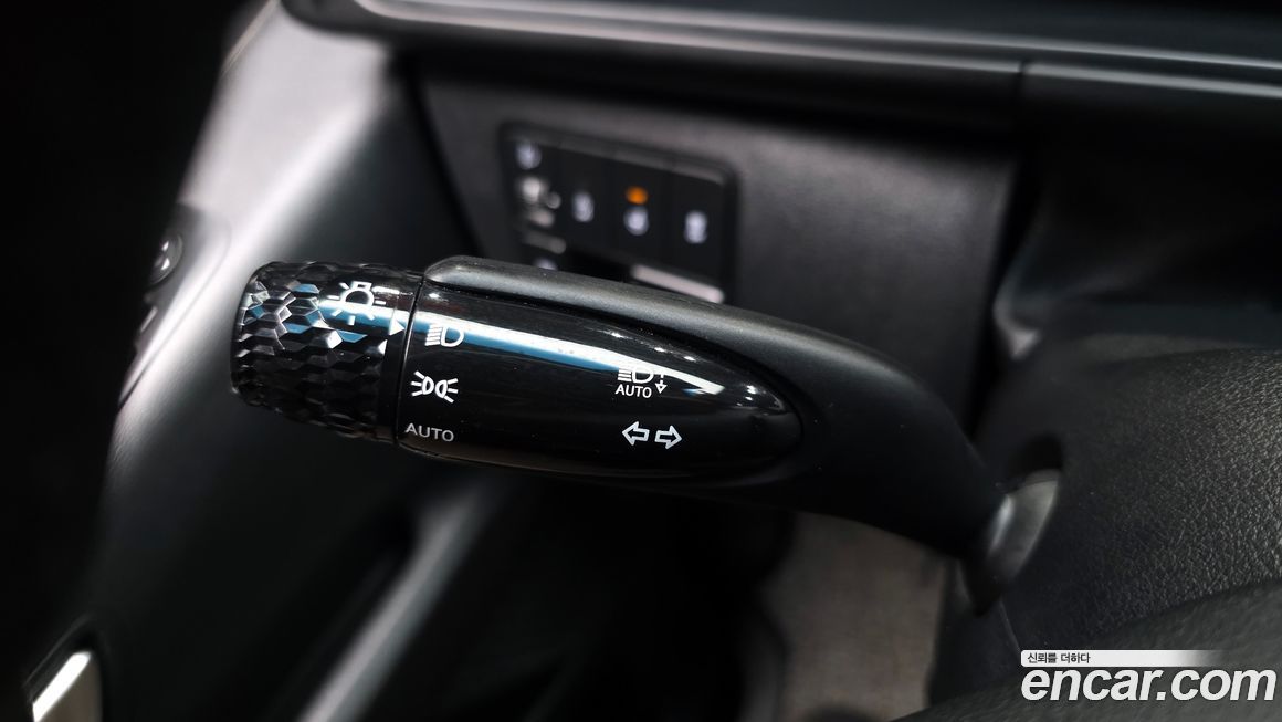 Hyundai Staria 2025