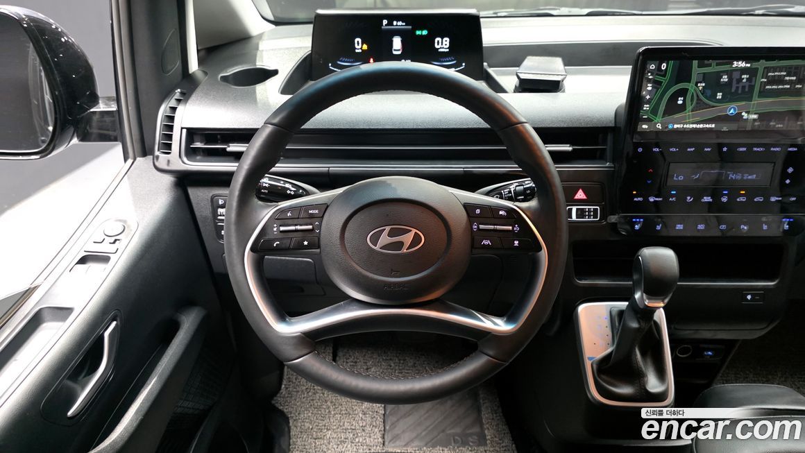Hyundai Staria 2025