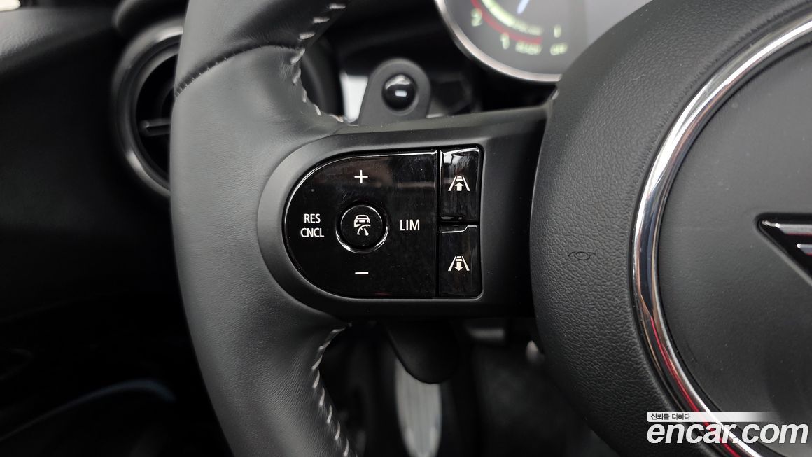 Mini Cooper Convertible 2023