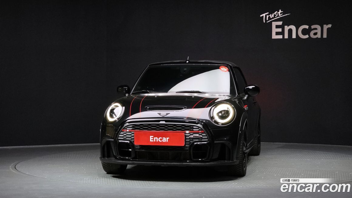 Mini Cooper Convertible 2023