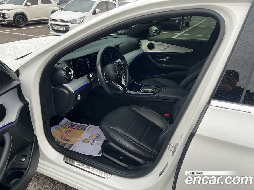 Mercedes-Benz E-Class 2021