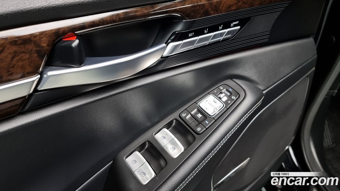Genesis G90 2020