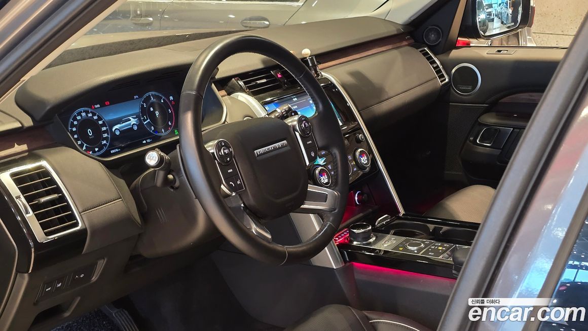Land Rover Discovery 2018