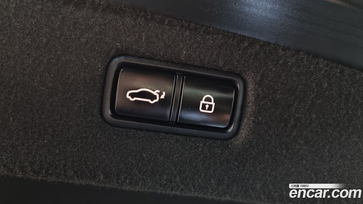Genesis G90 2020