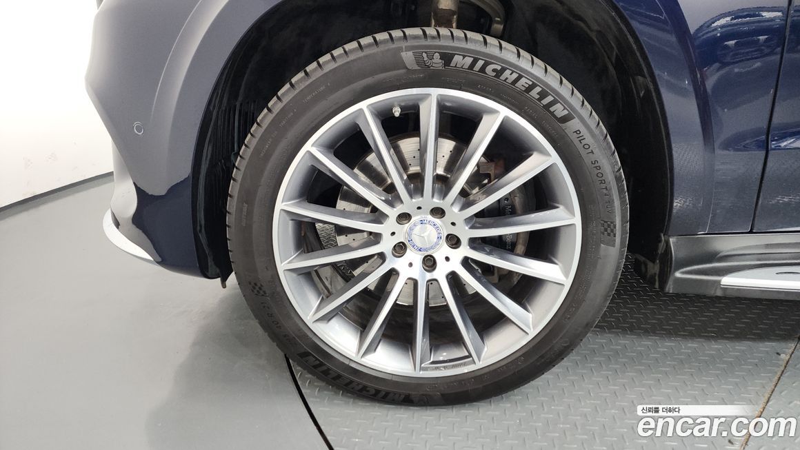 Mercedes-Benz GLS-Class 2017