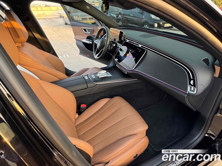 Mercedes-Benz E-Class 2025