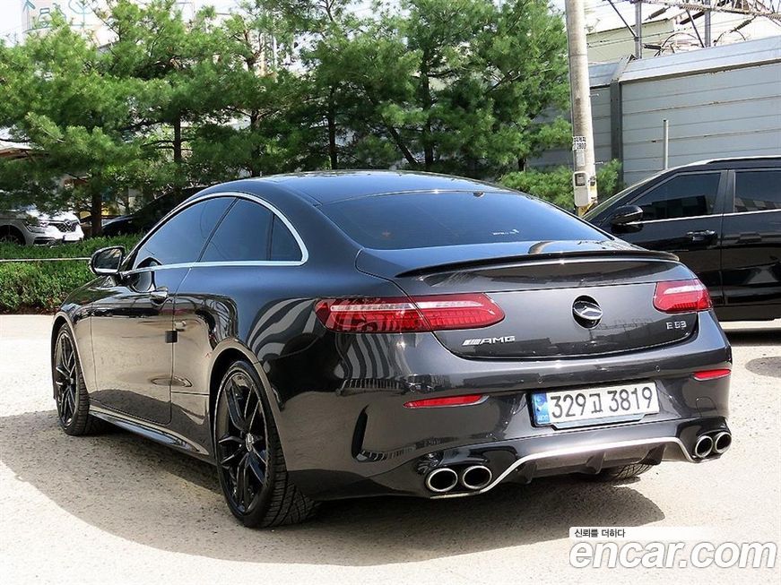 Mercedes-Benz E-Class 2021